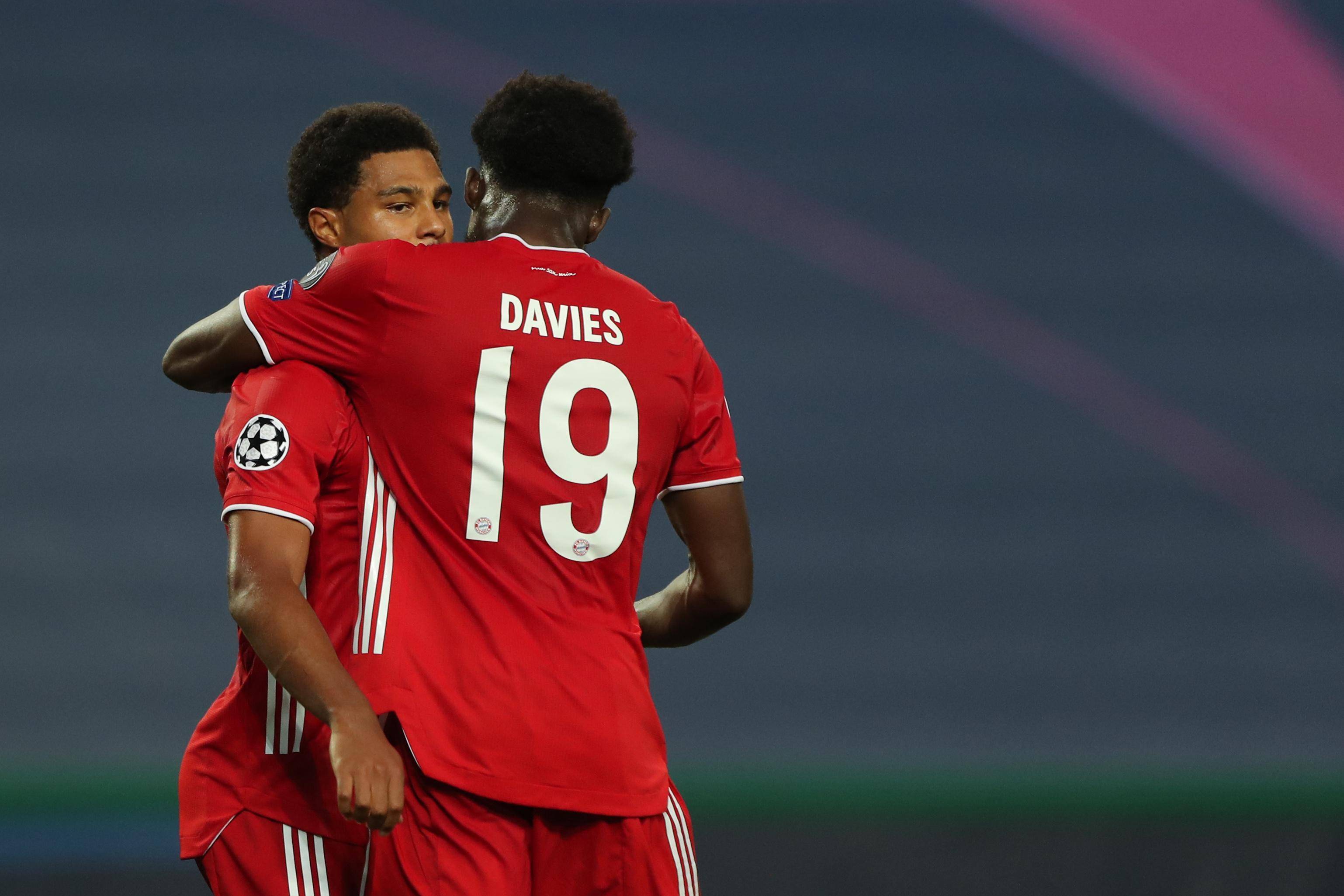 爱游戏体育-内马尔焦点对战，西亚卡姆与40激战勇士分钟，重要助攻胜负难料！