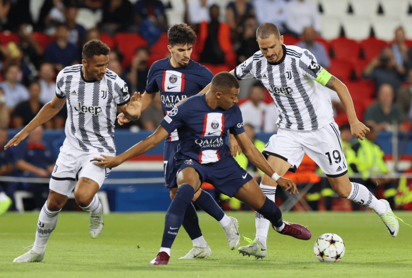 AYX SPORTS-Doinb在巴黎圣日耳曼比赛中回归赛场，惊险取胜引发热议！的简单介绍